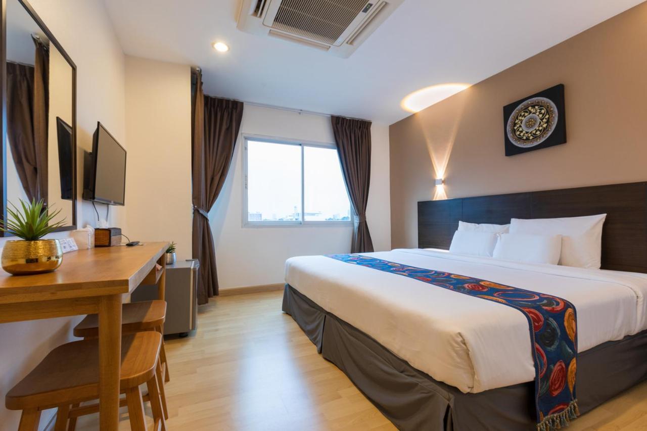 24@Home Hotel Nonthaburi Exteriör bild